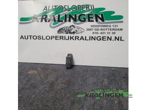 Used Glow plug relay Ford Mondeo V Wagon 1.5 TDCi Price € 25,00 Margin scheme offered by Autosloperij Kralingen B.V.