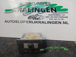 Gebrauchte Radio CD Spieler Opel Vectra C Caravan 1.9 CDTI 120 Preis € 25,00 Margenregelung angeboten von Autosloperij Kralingen B.V.