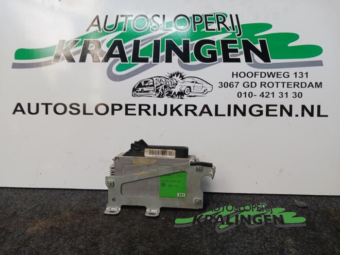 Begagnade ABS-dator BMW 3 serie Compact (E36/5) 316i Pris € 39,99 Marginaltabell erbjuds av Autosloperij Kralingen B.V.