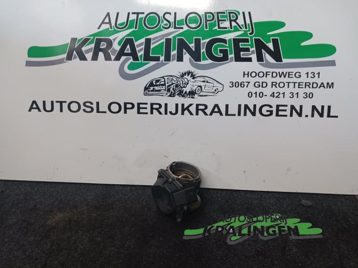 Używane Przepustnica Volkswagen Golf V (1K1) 2.0 TDI DPF Cena € 50,00 Procedura marży oferowane przez Autosloperij Kralingen B.V.