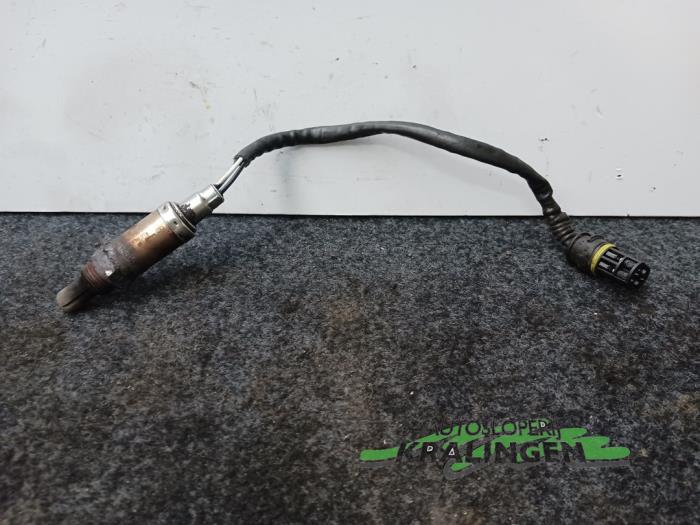 Lambda probe from a BMW 3 serie Touring (E36/3) 318i 1999
