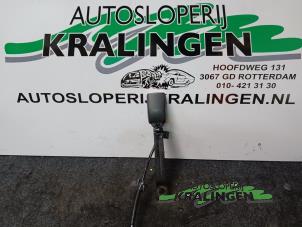 Usagé Insertion ceinture de sécurité avant gauche Toyota Aygo (B10) 1.0 12V VVT-i Prix € 20,00 Règlement à la marge proposé par Autosloperij Kralingen B.V.
