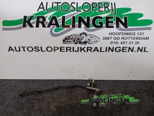 Używane Przewód paliwowy Opel Corsa D 1.3 CDTi 16V ecoFLEX Cena € 50,00 Procedura marży oferowane przez Autosloperij Kralingen B.V.