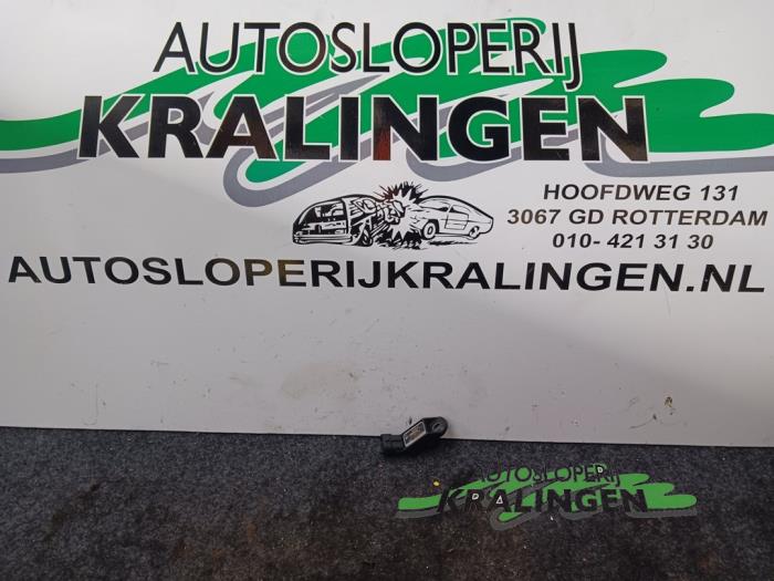 Gebrauchte Map Sensor (Einlasskrümmer) Opel Corsa D 1.3 CDTi 16V ecoFLEX Preis € 25,00 Margenregelung angeboten von Autosloperij Kralingen B.V.