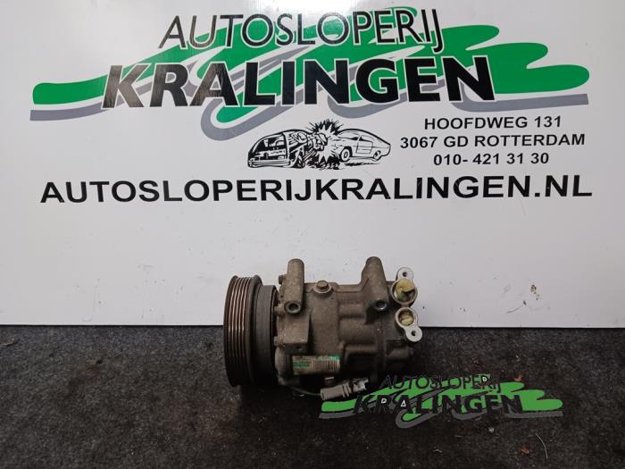 Gebrauchte Klimapumpe Renault Clio III (BR/CR) 1.4 16V Preis € 14,98 Margenregelung angeboten von Autosloperij Kralingen B.V.