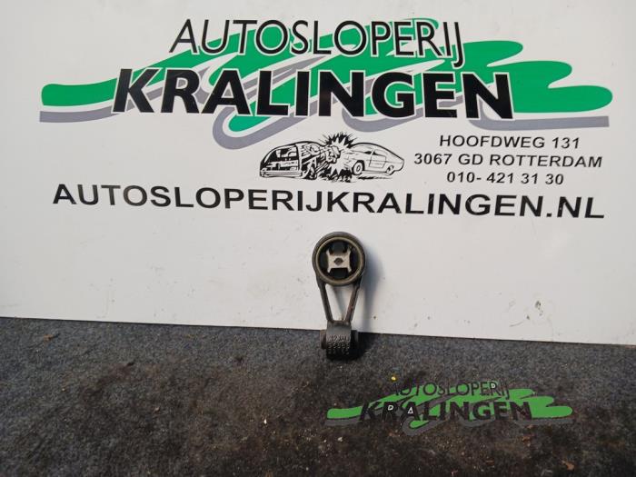Usagé Support moteur Citroen C5 II Break (RE) 2.0 16V Prix € 35,00 Règlement à la marge proposé par Autosloperij Kralingen B.V.