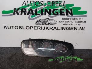 Usagé Compteur kilométrique KM Citroen C5 II Break (RE) 2.0 16V Prix € 40,00 Règlement à la marge proposé par Autosloperij Kralingen B.V.
