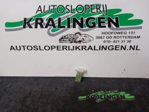 Used Heater resistor Opel Combo Tour (Corsa C) 1.3 CDTI 16V Price € 20,00 Margin scheme offered by Autosloperij Kralingen B.V.