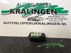Used Fuse box BMW Mini One/Cooper (R50) 1.6 16V Cooper Price € 50,00 Margin scheme offered by Autosloperij Kralingen B.V.