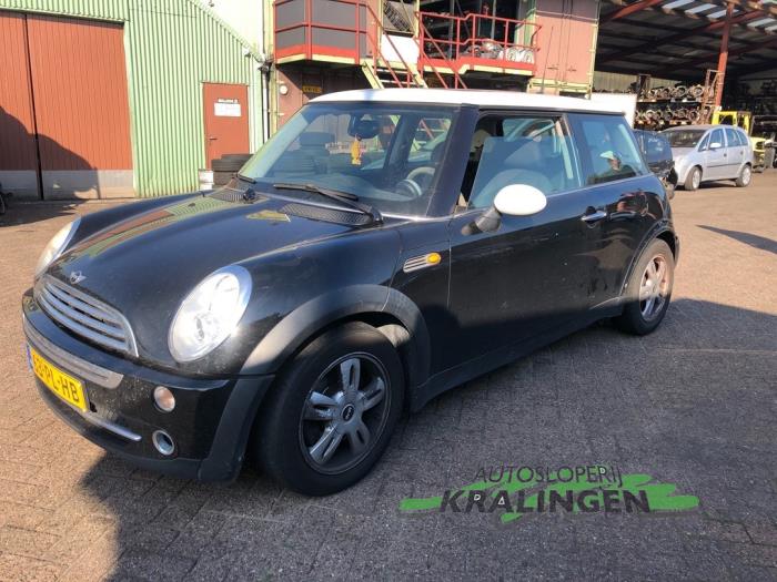Air conditioning line from a MINI Mini One/Cooper (R50) 1.6 16V Cooper 2004