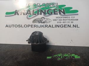 Usados Motor de ventilador de calefactor BMW Mini One/Cooper (R50) 1.6 16V Cooper Precio € 50,00 Norma de margen ofrecido por Autosloperij Kralingen B.V.
