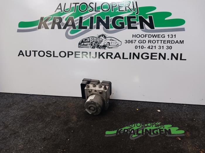 Usagé Pompe ABS Volkswagen Golf V (1K1) 1.4 FSI 16V Prix € 10,98 Règlement à la marge proposé par Autosloperij Kralingen B.V.
