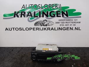 Begagnade CD-spelare med radio Mercedes A (W169) 1.5 A-150 5-Drs. Pris € 100,00 Marginaltabell erbjuds av Autosloperij Kralingen B.V.