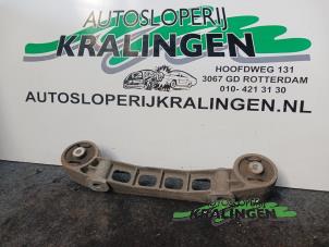 Used Engine mount Mercedes Vito (639.6) 2.2 109 CDI 16V Price € 50,00 Margin scheme offered by Autosloperij Kralingen B.V.
