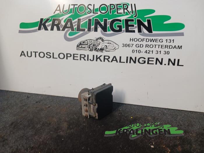 Begagnade ABS-pump Mercedes A (W169) 1.5 A-150 5-Drs. Pris € 24,98 Marginaltabell erbjuds av Autosloperij Kralingen B.V.