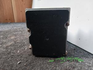 Bloc ABS d'un Mercedes-Benz A (W169) 1.5 A-150 5-Drs. 2005