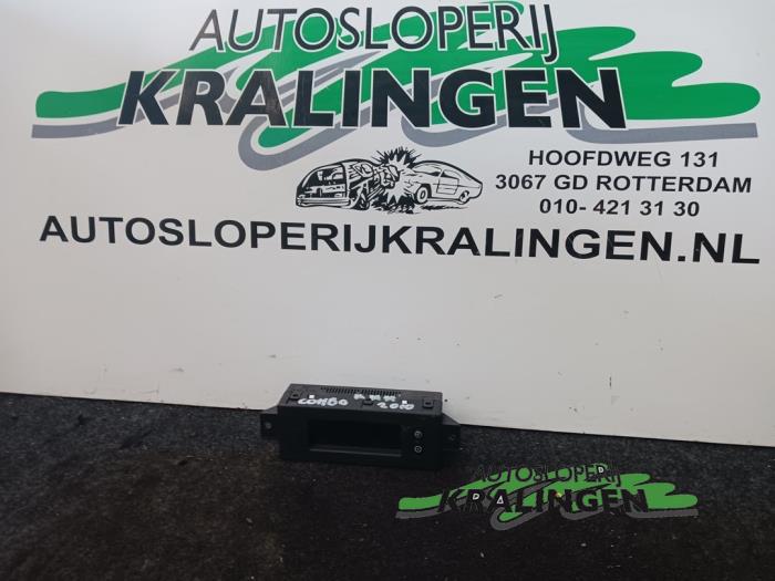 Begagnade Innerdisplay Opel Combo (Corsa C) 1.3 CDTI 16V Pris € 19,99 Marginaltabell erbjuds av Autosloperij Kralingen B.V.