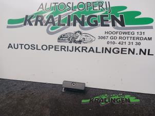 Used Glovebox lock BMW 3 serie Touring (E46/3) 318d 16V Price € 25,00 Margin scheme offered by Autosloperij Kralingen B.V.