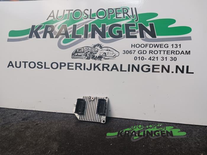 Used Engine management computer Opel Omega B Caravan (21/22/23) 2.2 16V Price € 100,00 Margin scheme offered by Autosloperij Kralingen B.V.