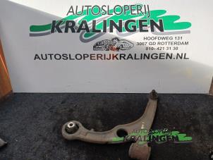 Used Front wishbone, left Fiat Stilo (192A/B) 1.6 16V 3-Drs. Price on request offered by Autosloperij Kralingen B.V.