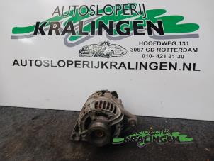Usados Dinamo Fiat Stilo (192A/B) 1.6 16V 3-Drs. Precio € 24,99 Norma de margen ofrecido por Autosloperij Kralingen B.V.