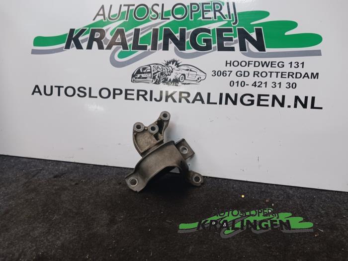 Gebrauchte Motorlager Ford Ka II 1.2 Preis € 25,00 Margenregelung angeboten von Autosloperij Kralingen B.V.