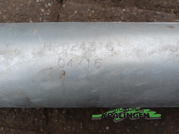 Exhaust middle silencer from a Volkswagen Polo III (6N1) 1.6i 75 1998