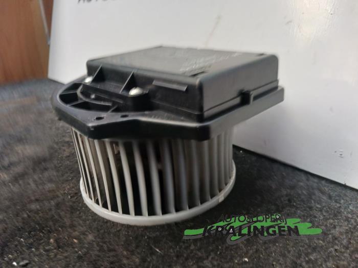 Heating and ventilation fan motor from a Mitsubishi Outlander (CU) 2.0 16V 4x2 2006