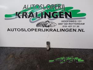 Usagé Serrure de contact + clé Ford Focus 1 1.8 TDdi Prix € 50,00 Règlement à la marge proposé par Autosloperij Kralingen B.V.