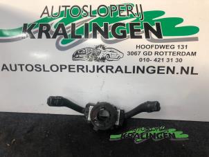 Usados Interruptor combinado columna de dirección Audi A3 (8L1) 1.6 Precio € 40,00 Norma de margen ofrecido por Autosloperij Kralingen B.V.