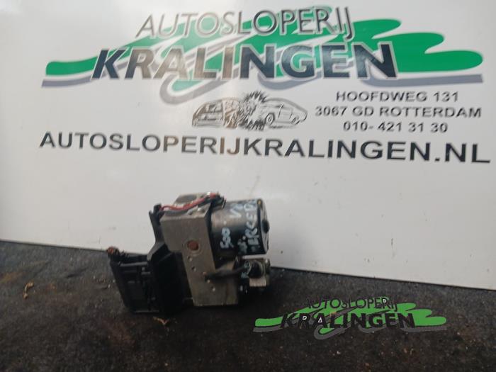 Begagnade ABS-pump Mercedes S (W220) 5.0 S-500 V8 24V Pris € 23,99 Marginaltabell erbjuds av Autosloperij Kralingen B.V.