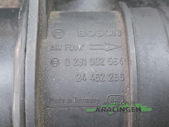 Air mass meter from a Opel Omega B (25/26/27) 2.5i V6 24V 1998