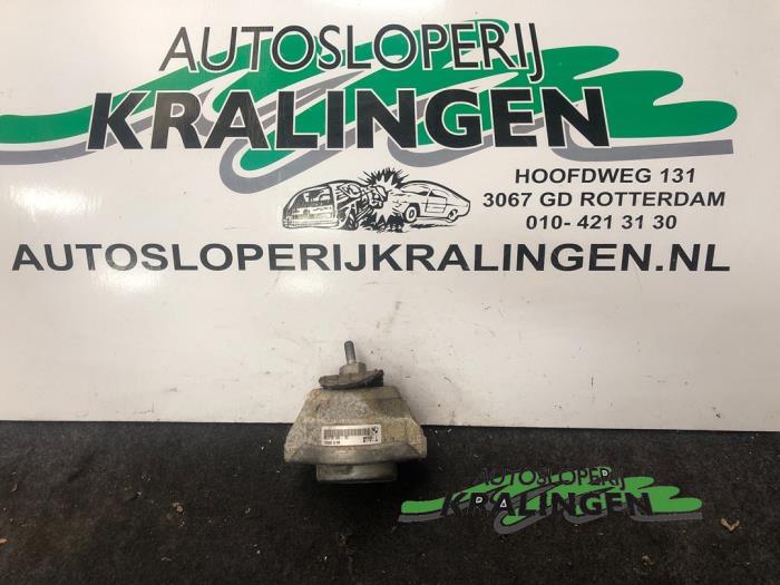 Gebrauchte Motorlager BMW 5 serie Touring (E61) 525i 24V Preis € 14,99 Margenregelung angeboten von Autosloperij Kralingen B.V.