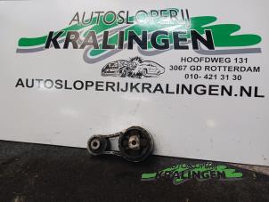 Usagé Support moteur Opel Vivaro 1.9 DI Prix sur demande proposé par Autosloperij Kralingen B.V.