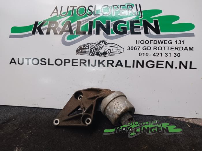 Gebrauchte Motorlager Opel Vectra B (36) 2.0 DTi 16V Preis € 49,99 Margenregelung angeboten von Autosloperij Kralingen B.V.