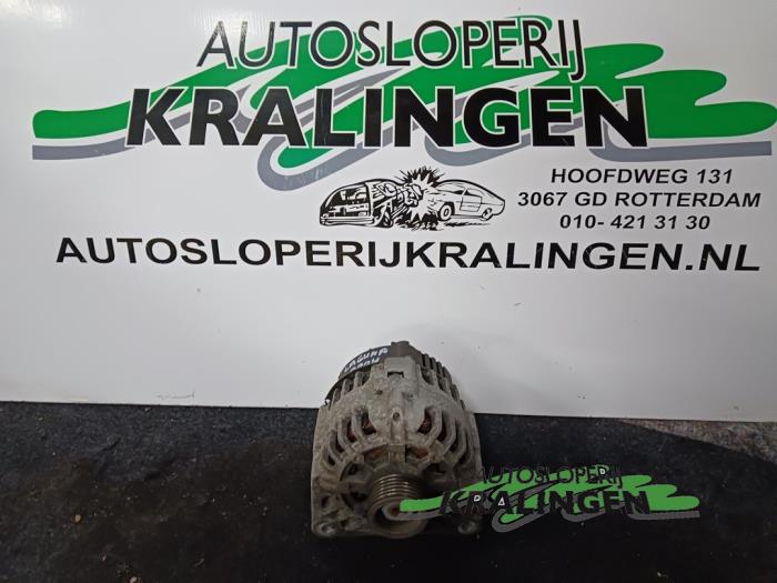 Gebrauchte Dynamo Renault Laguna II Grandtour (KG) 2.0 16V Preis € 24,99 Margenregelung angeboten von Autosloperij Kralingen B.V.