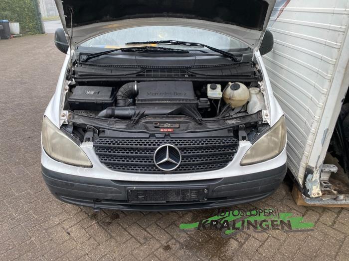 Begagnade Grill Mercedes Vito (639.6) 2.2 109 CDI 16V Pris € 50,00 Marginaltabell erbjuds av Autosloperij Kralingen B.V.