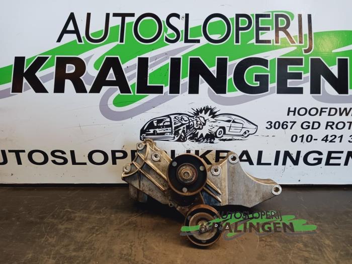 Usados Rodillo tensor correa múltiple Volkswagen Golf IV (1J1) 1.4 16V Precio de solicitud ofrecido por Autosloperij Kralingen B.V.