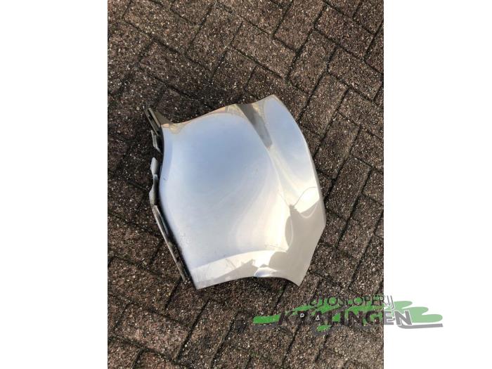 Rear bumper component, right from a Renault Clio IV Estate/Grandtour (7R) 1.5 Energy dCi 90 FAP 2015