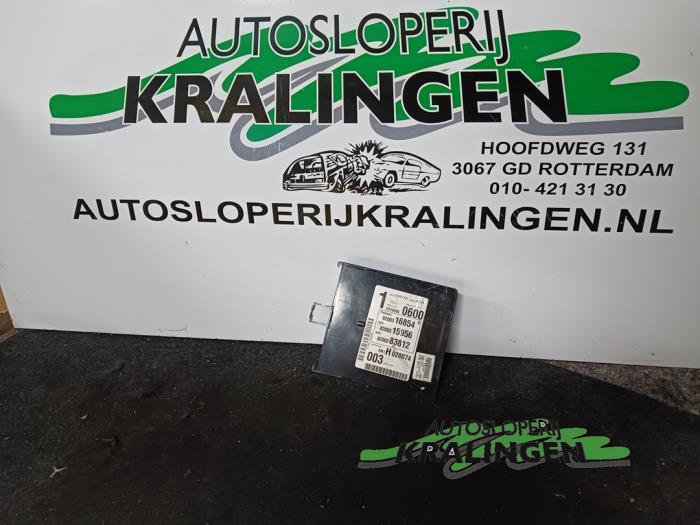 Used Body control computer Renault Espace (JK) 2.2 dCi 16V Price € 29,99 Margin scheme offered by Autosloperij Kralingen B.V.