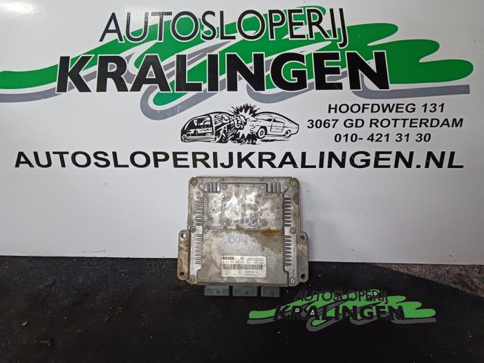 Used Engine management computer Renault Espace (JK) 2.2 dCi 16V Price € 50,00 Margin scheme offered by Autosloperij Kralingen B.V.