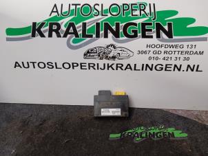 Usagé Ordinateur toit escamotable Peugeot 206 CC (2D) 1.6 16V Prix € 40,00 Règlement à la marge proposé par Autosloperij Kralingen B.V.