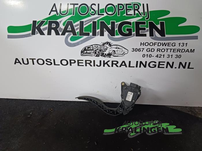 Begagnade Gaspedalsensor Renault Clio IV Estate/Grandtour (7R) 1.5 Energy dCi 90 FAP Pris € 14,99 Marginaltabell erbjuds av Autosloperij Kralingen B.V.