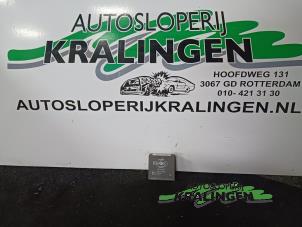 Used Towbar module Renault Clio IV Estate/Grandtour (7R) 1.5 Energy dCi 90 FAP Price on request offered by Autosloperij Kralingen B.V.