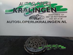Usagé Kit embrayage (complet) Opel Combo (Corsa C) 1.3 CDTI 16V Prix € 50,00 Règlement à la marge proposé par Autosloperij Kralingen B.V.