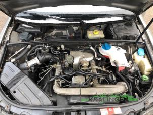 Usados Motor Audi A4 Avant (B6) 2.5 TDI 24V Precio € 350,00 Norma de margen ofrecido por Autosloperij Kralingen B.V.