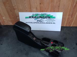 Used Armrest Seat Toledo (5P2) 2.0 TDI 16V Price on request offered by Autosloperij Kralingen B.V.