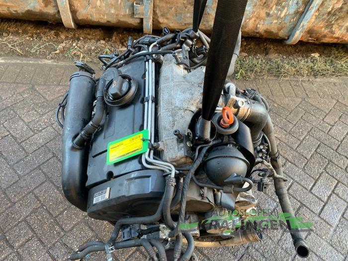 Engine from a Seat Toledo (5P2) 2.0 TDI 16V 2005