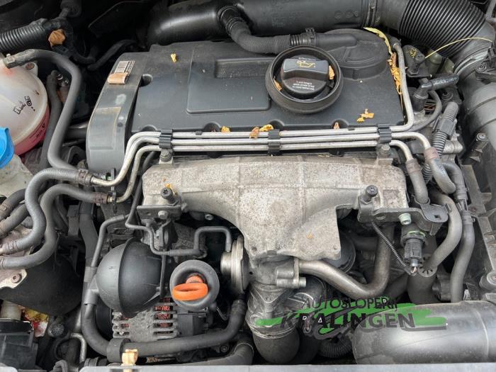 Engine from a Seat Toledo (5P2) 2.0 TDI 16V 2005