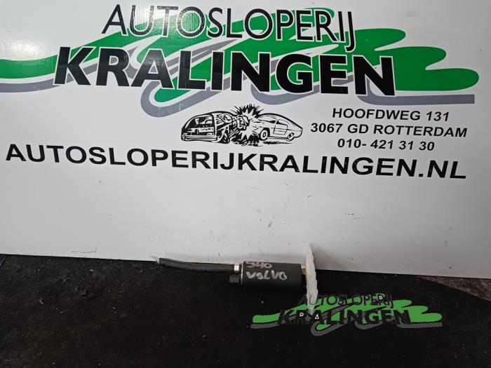 Gebrauchte Benzinpumpe Volvo 940 I Estate 2.3i Preis € 50,00 Margenregelung angeboten von Autosloperij Kralingen B.V.